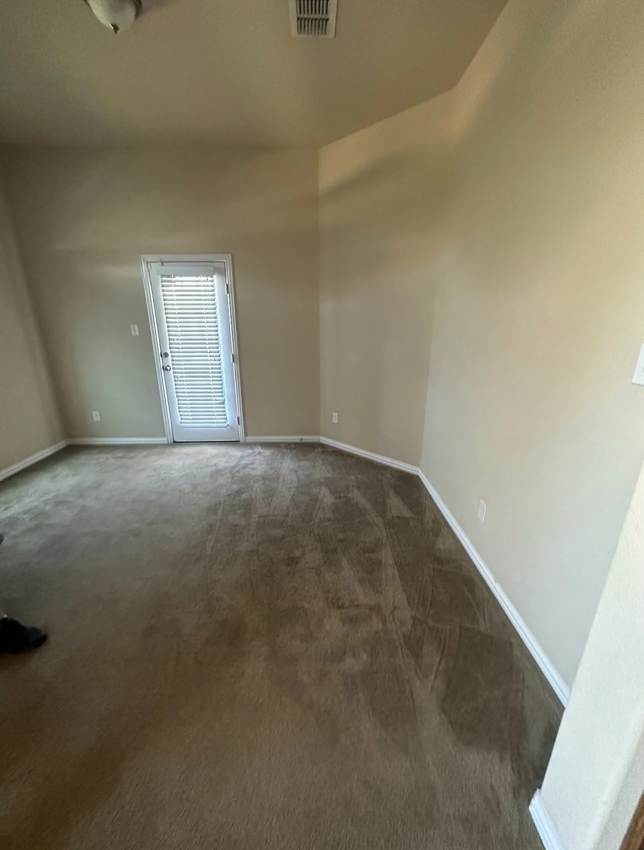 Empty den before custom office conversion